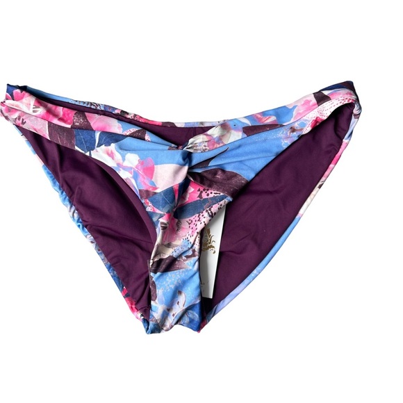 Becca Floral Orchid Bloom Front Twist Bikini Bottom Size XS NWT - Picture 5 of 9